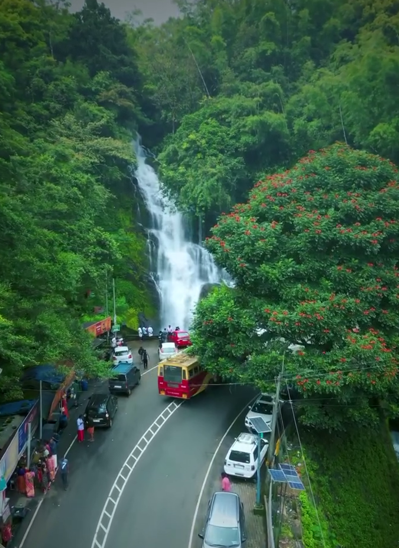 Valanjakanam Waterfalls2