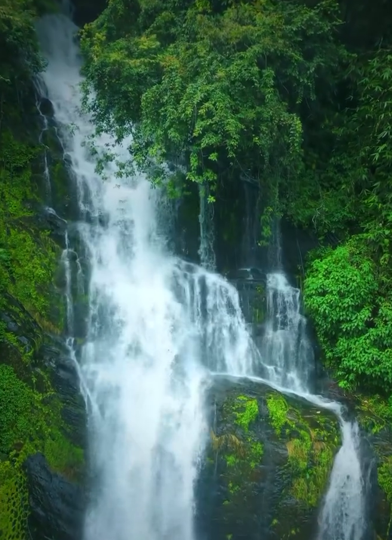 Valanjakanam Waterfalls3