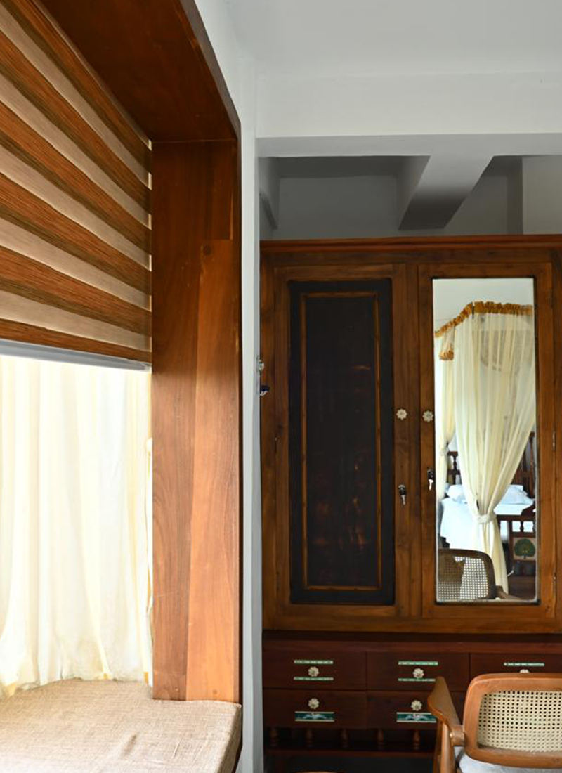 roomsC1 800x1100